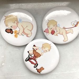 comes with any $10 order! Brandy Melville pins